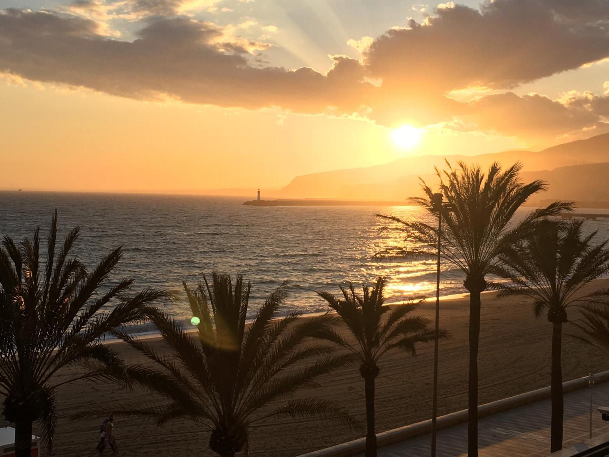 Apartamento 1ª Linea De Mar Almería Eksteriør billede